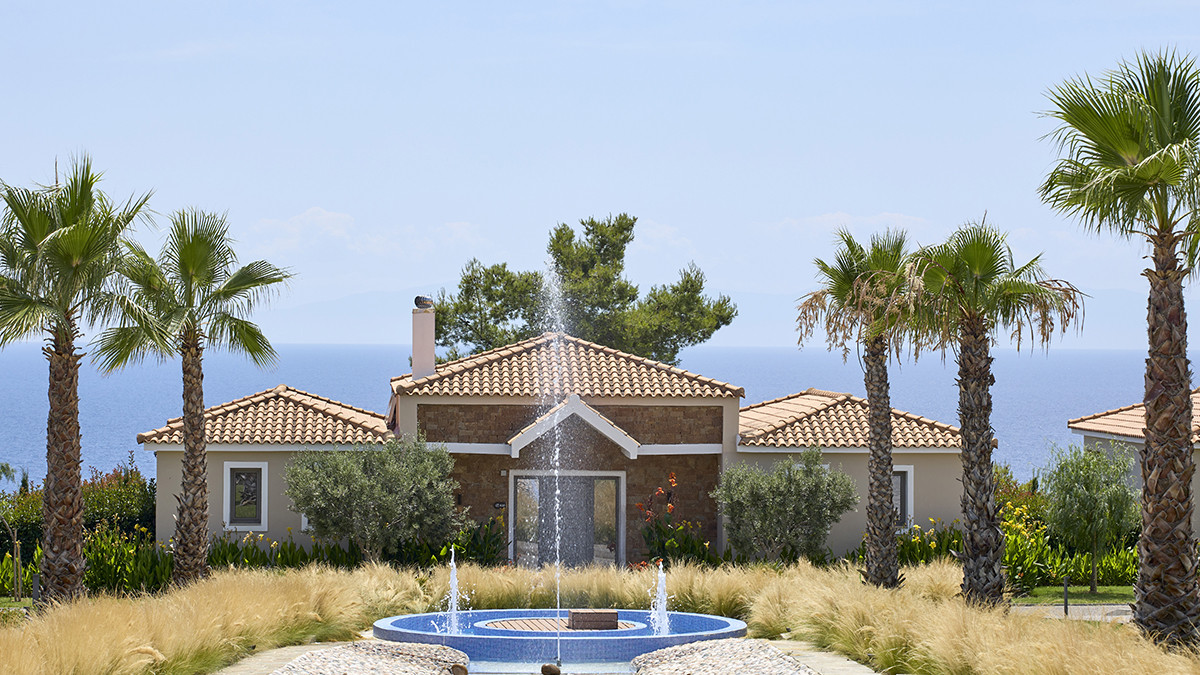 Zeus Eleva Ajul, Halkidiki